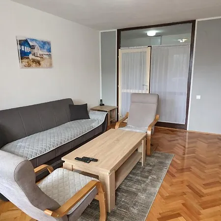 Apartman , Nocenje, Smjestaj, Appartamento *